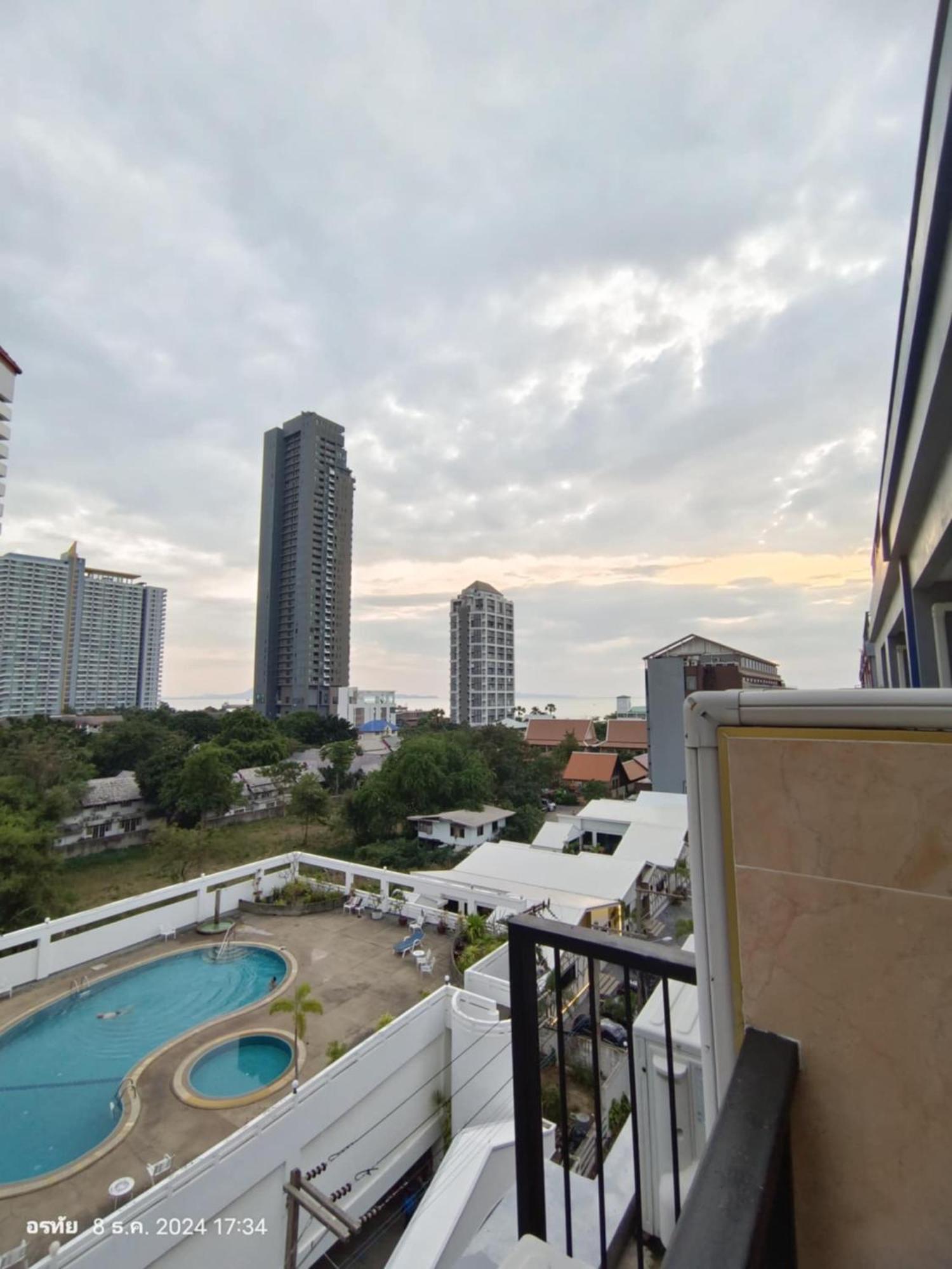 Trio Gems Condo, Pattaya Thailand Jomtien Beach Exterior photo